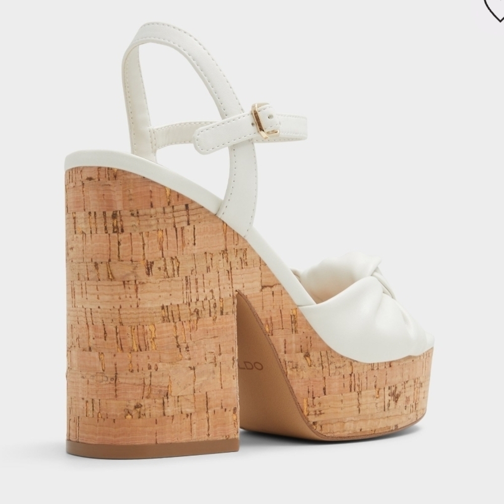 New In Box ALDO Ulialdan
Strappy heeled sandal Size 7 White - Picture 9 of 10